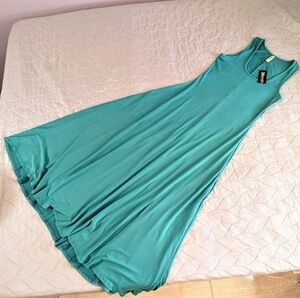 Turquoise Medium Maxi Dress